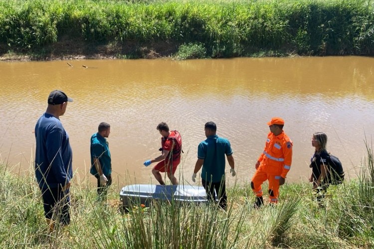Corpo de idoso desaparecido em acidente na BR-116 é localizado no Rio Glória