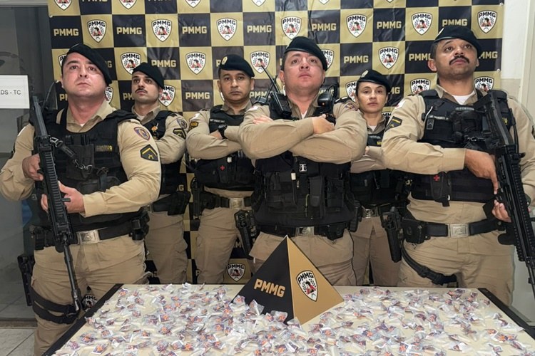 PM realiza duas ações contra o tráfico e apreende grande quantidade de drogas durante operação especial