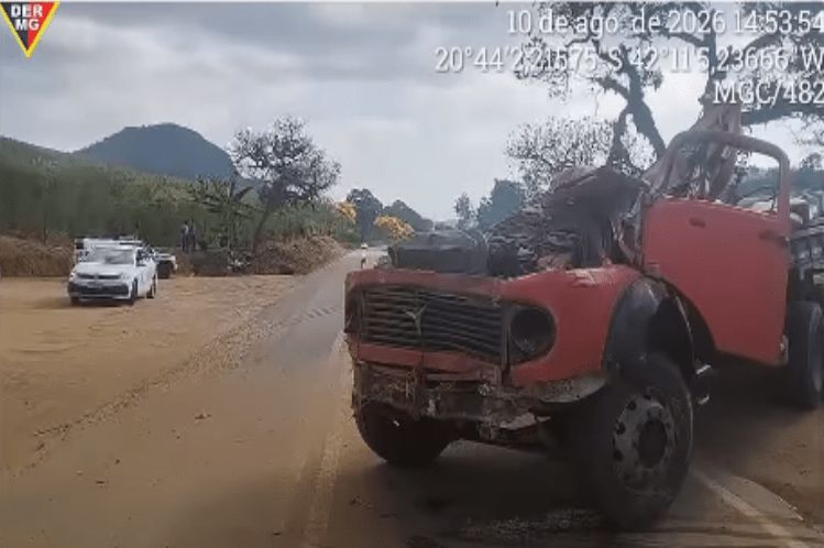 Grave acidente na MGC-482 deixa três mortos e um ferido